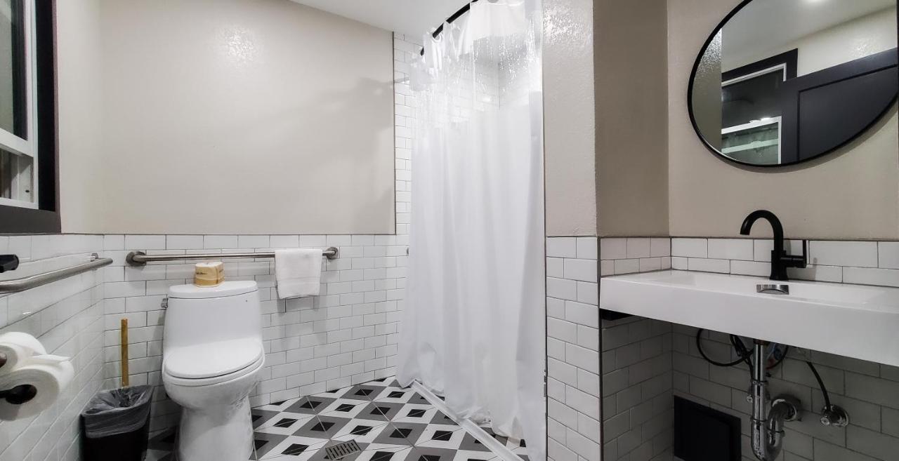 Hostal Amsterdam