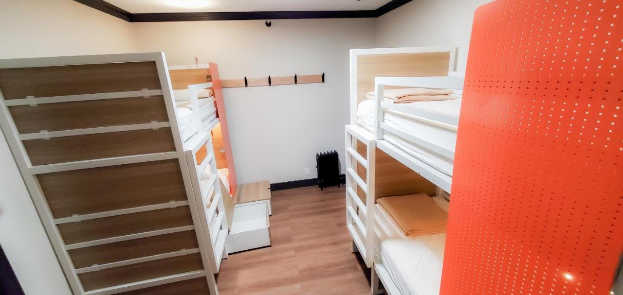 Hostal Amsterdam