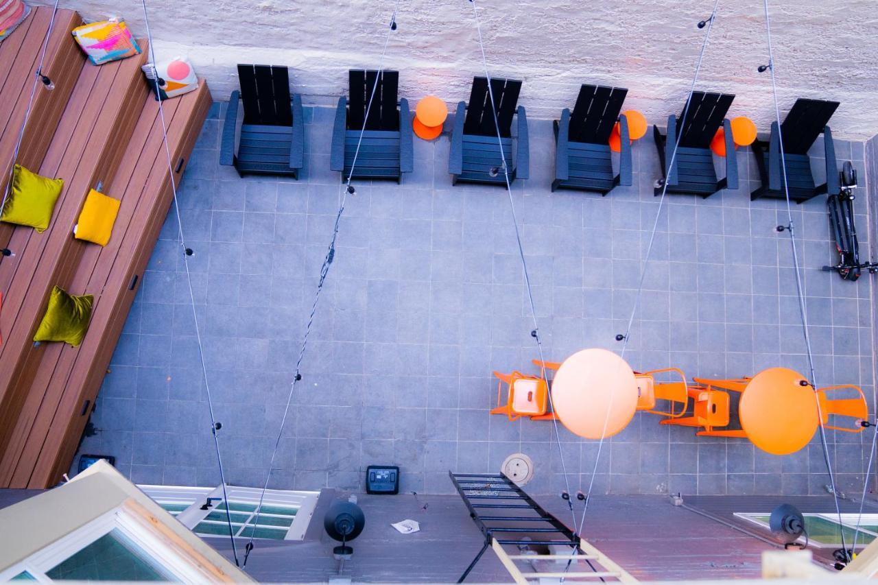 Hostal Amsterdam